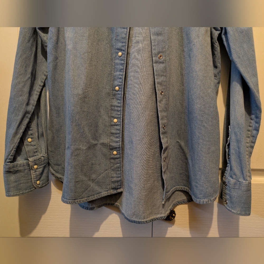 Banana Republic The Perfect Denim Everyday Shirt Snap Buttons Size XS New! - Picture 7 of 15